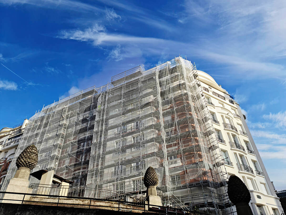 Ravalement de façade et isolation extérieure en copropriété Hellio